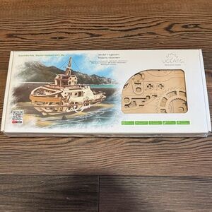 NIB - UGEARS Tugboat